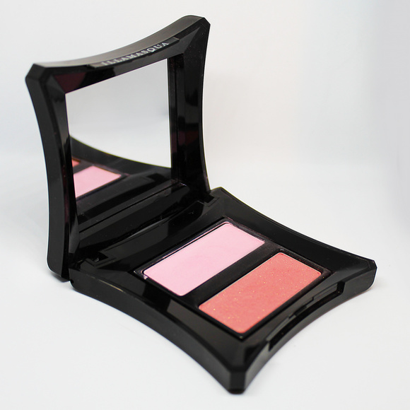 Illamasqua Powder Blush Duo: Katie + Ambition - Picture 3 of 4